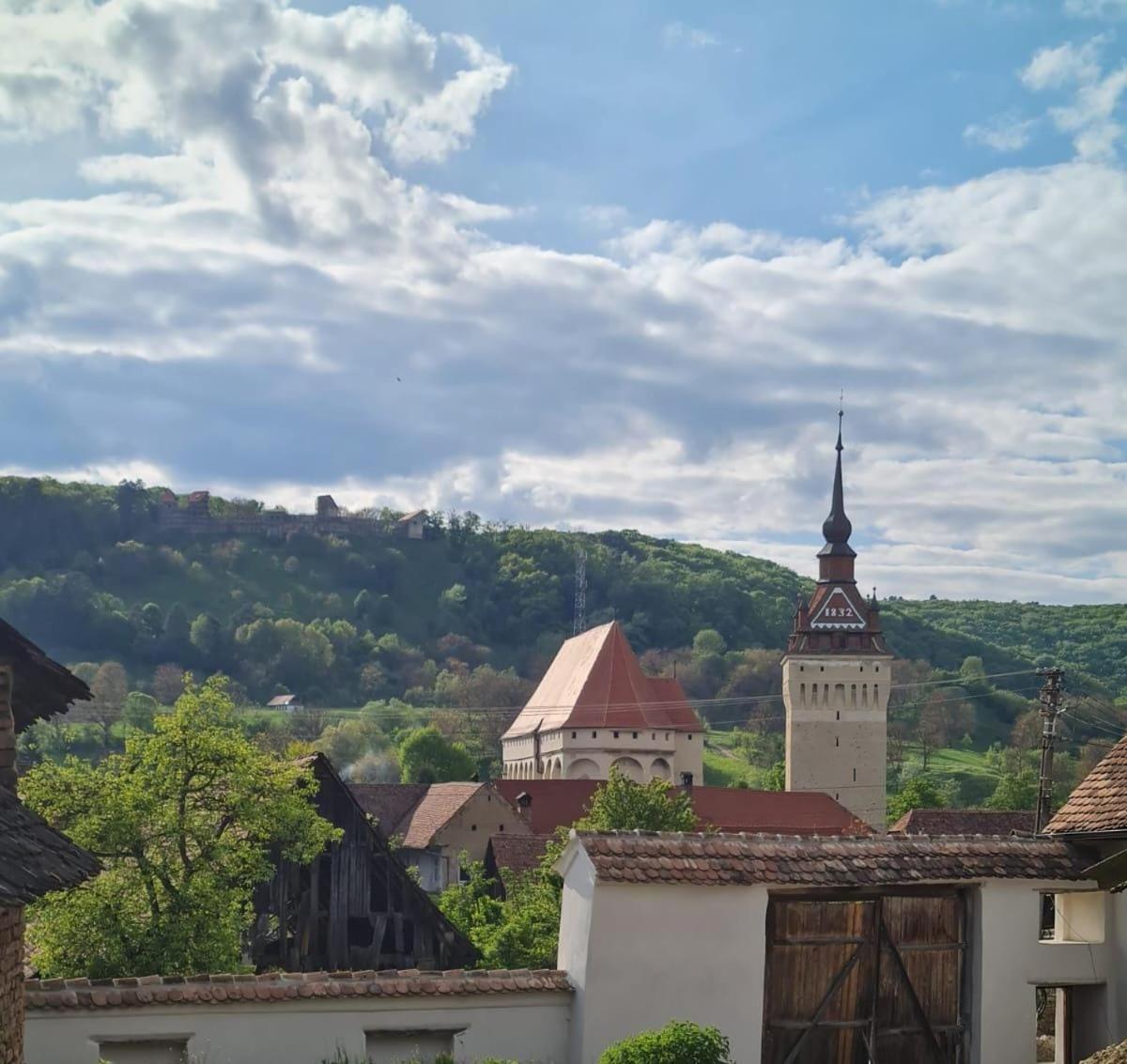 Castle View Saschiz - Traditional Guesthouse Esterno foto